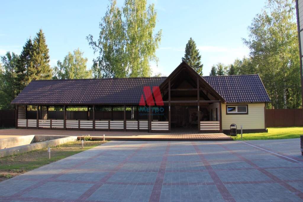 Продам торговое помещение 1200 м.кв.