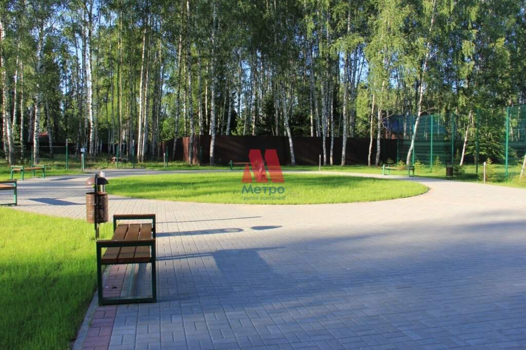 Продам торговое помещение 1200 м.кв.