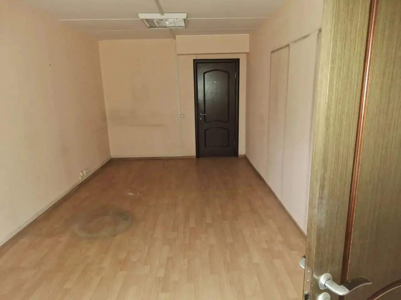 Продам офис 79.9 м.кв.