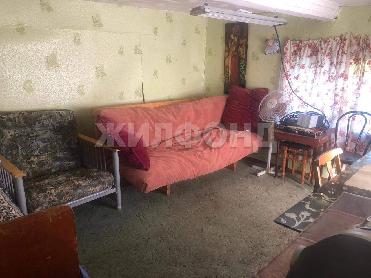 Продам земельный участок 2443 м.кв.