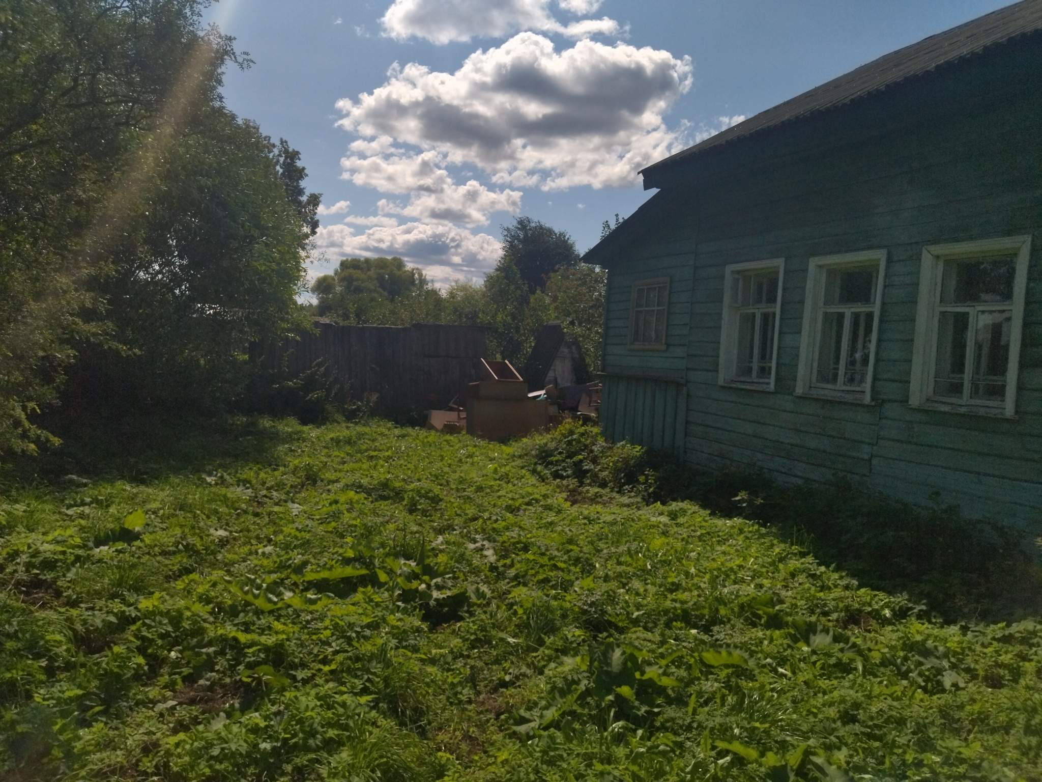 Продам торговое помещение 73.5 м.кв.