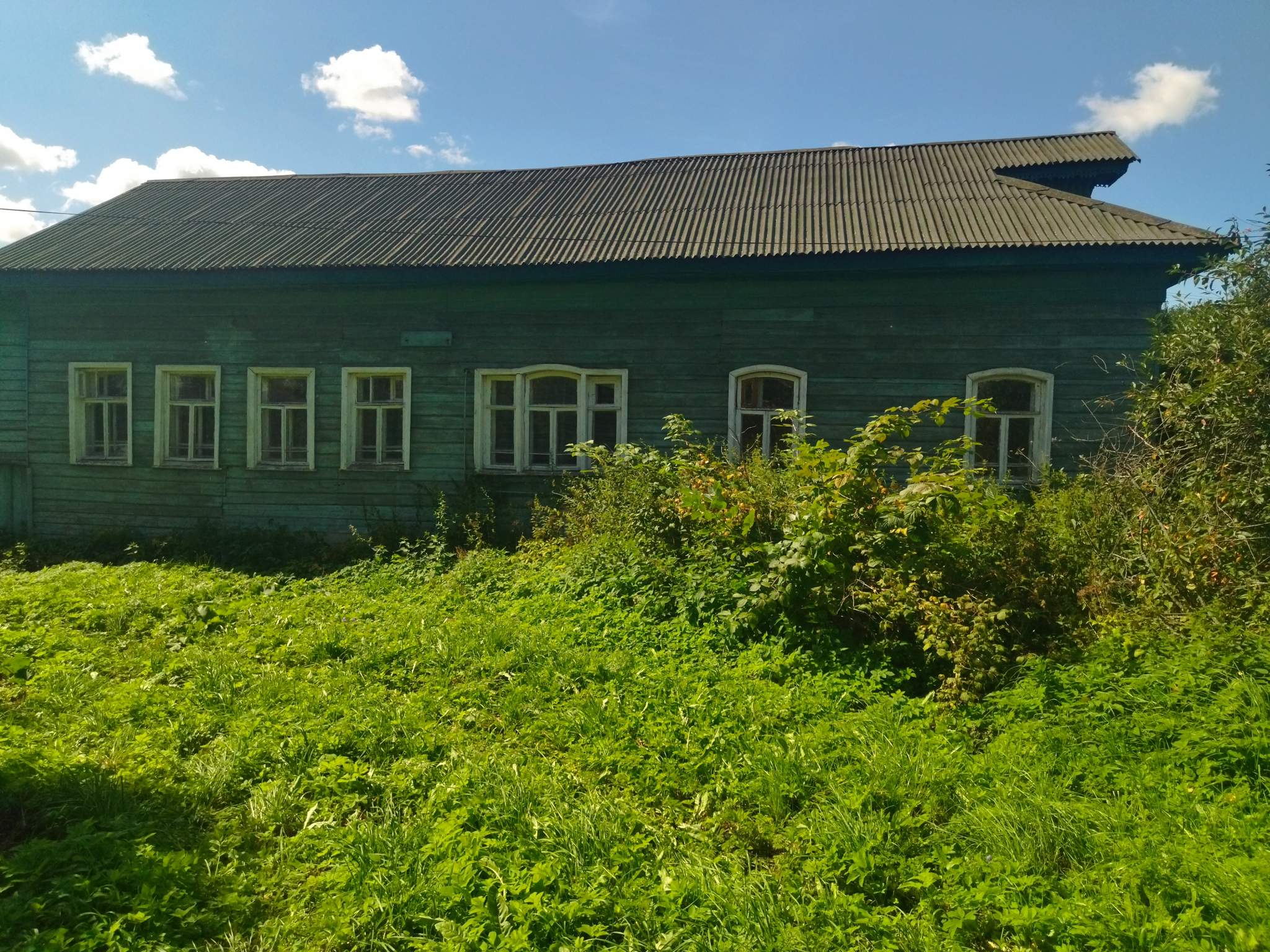 Продам торговое помещение 73.5 м.кв.