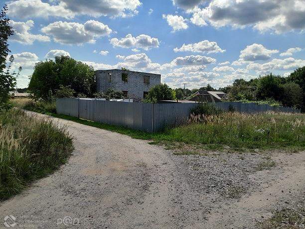 Продам земельный участок 1000 м.кв.