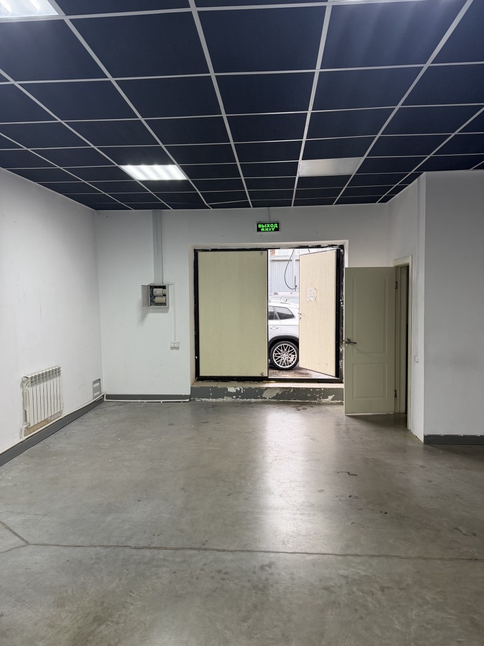 Сдам в аренду магазин 212 м.кв.