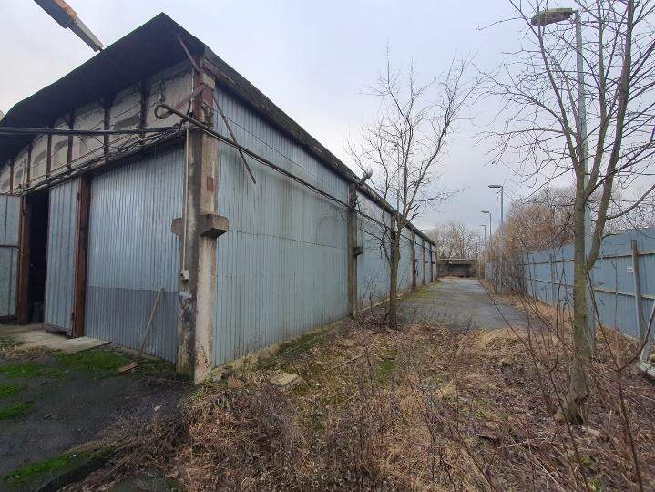 Продам торговое помещение 431.7 м.кв.