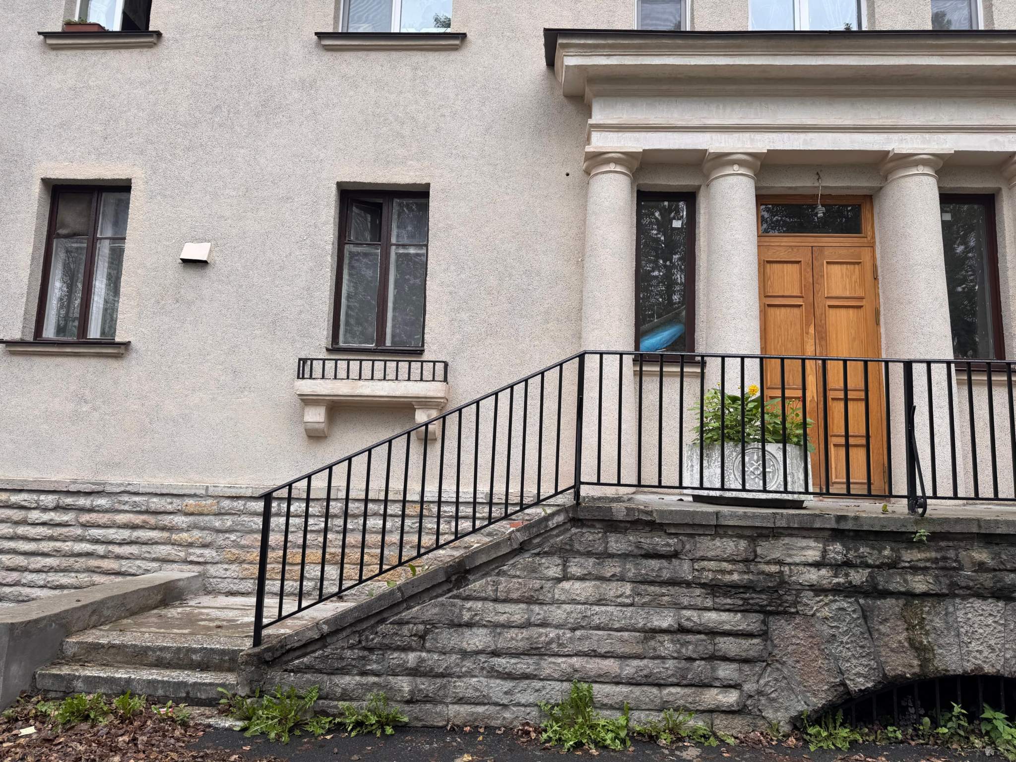 Продам офис 10.5 м.кв.