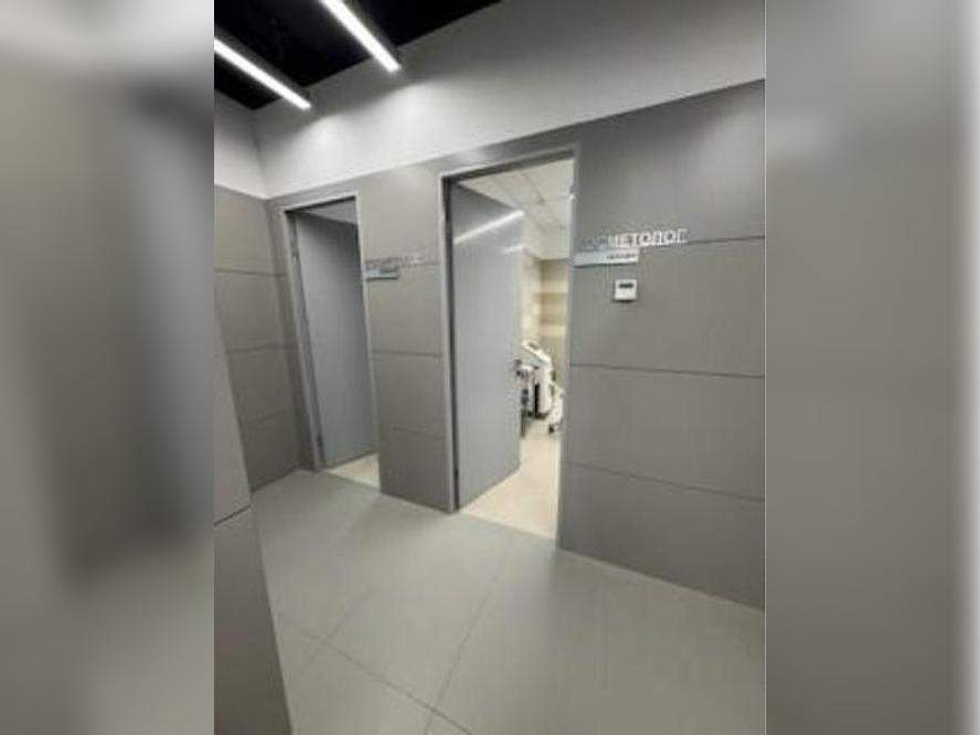 Сдам в аренду помещение свободного назначения 389.7 м.кв.