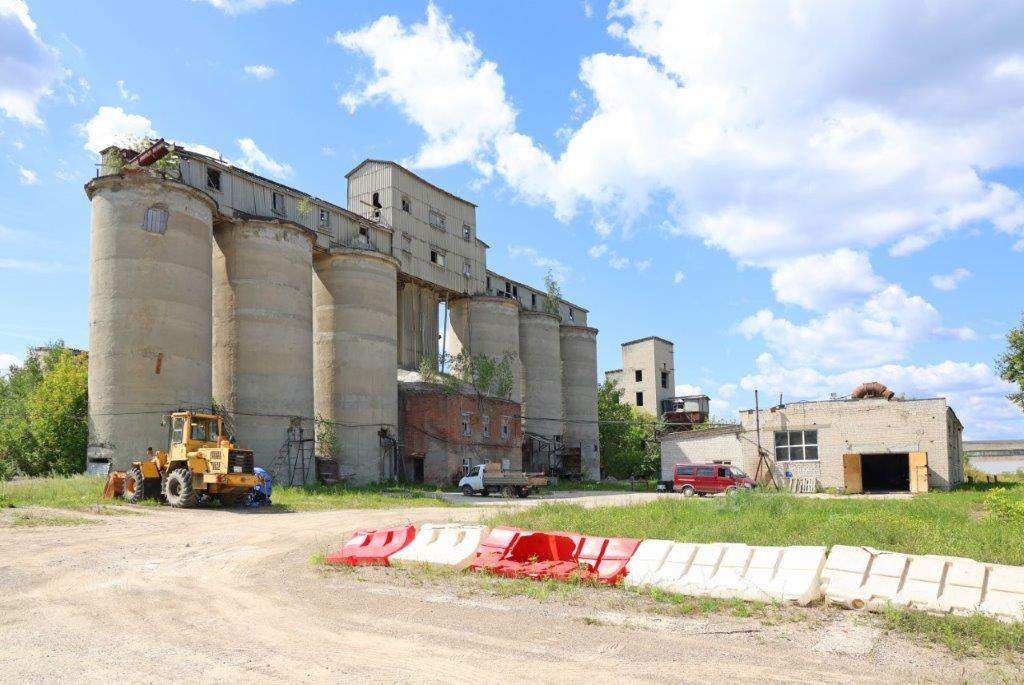 Продам торговое помещение 13143 м.кв.