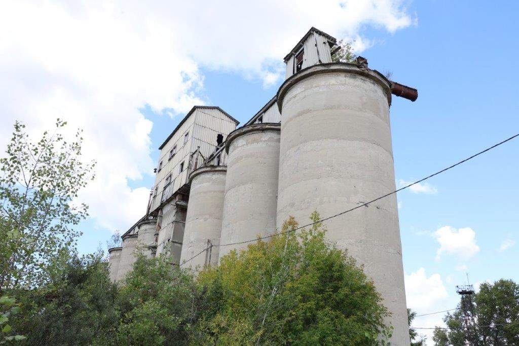 Продам торговое помещение 13143 м.кв.