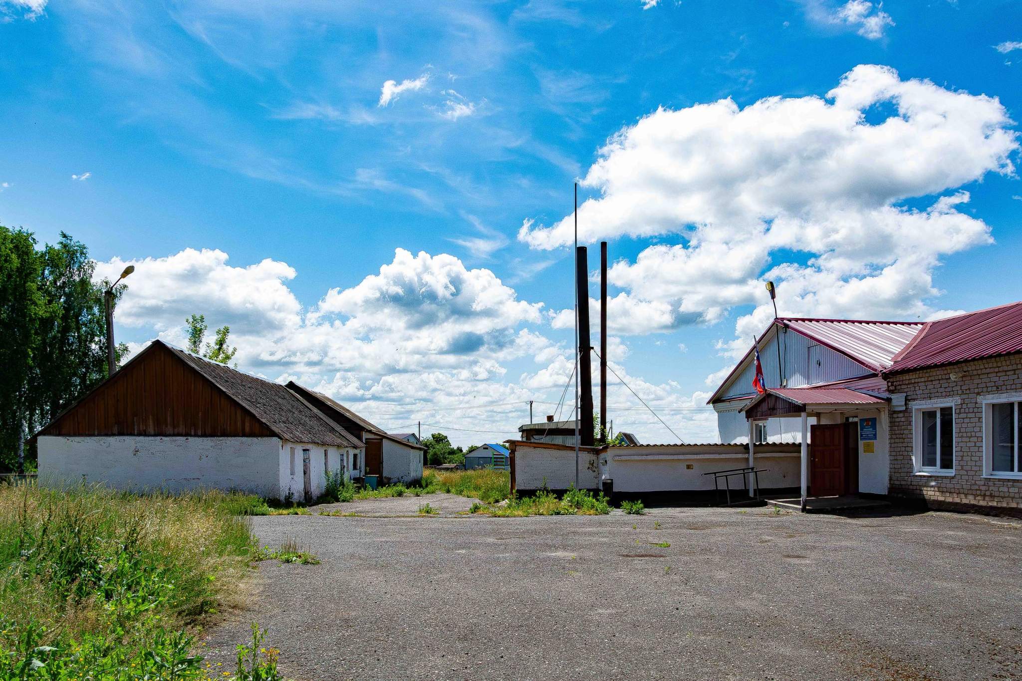 Продам торговое помещение 1074.9 м.кв.