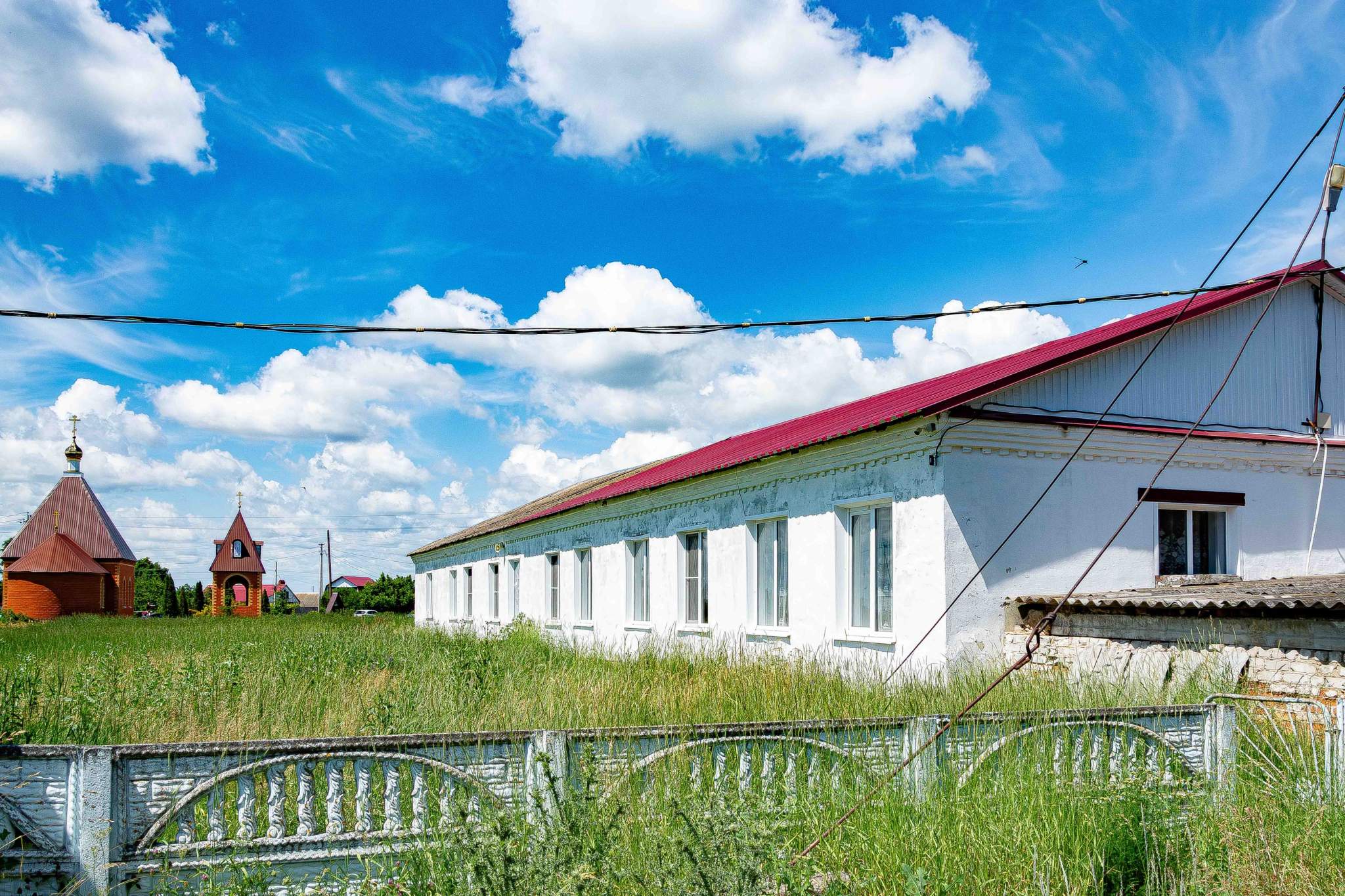 Продам торговое помещение 1074.9 м.кв.