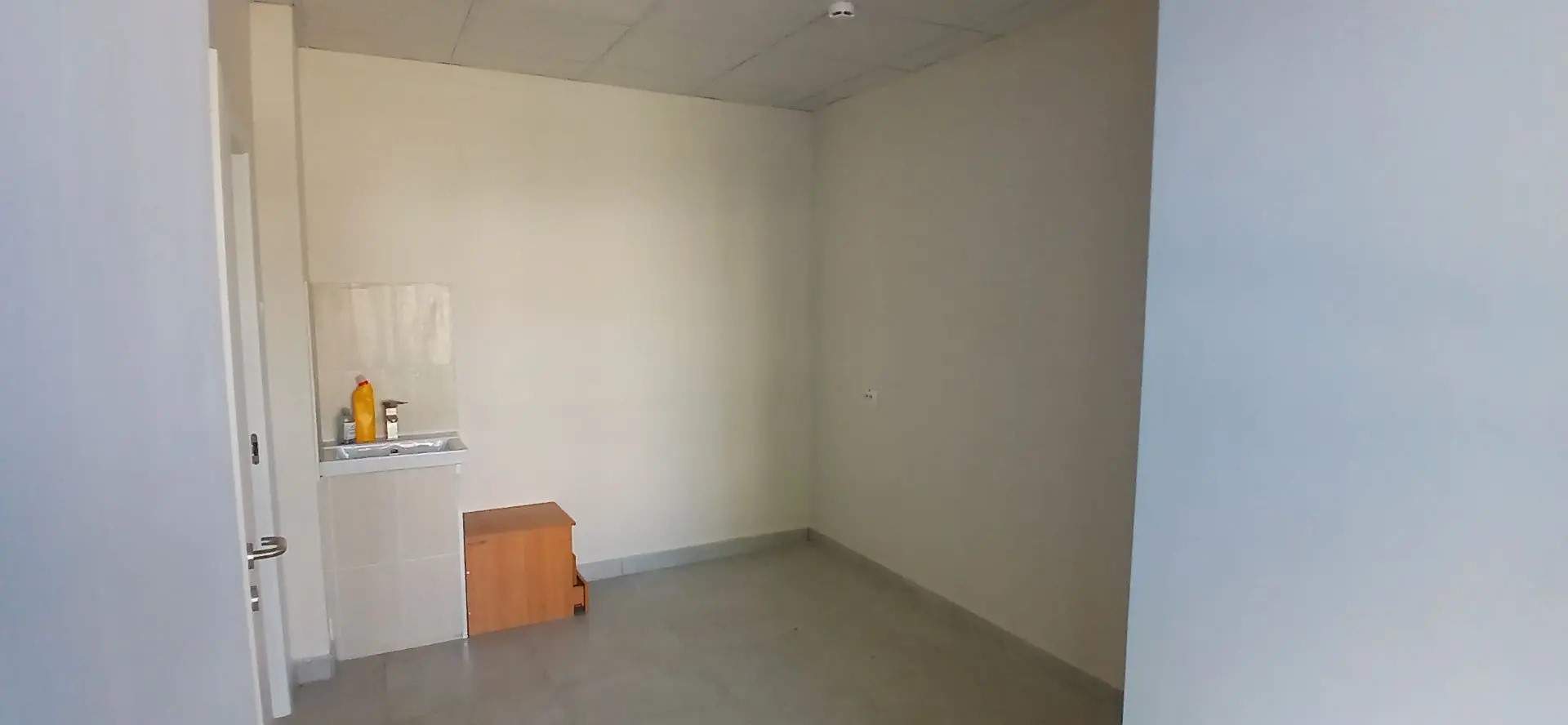 Сдам в аренду офис 10.9 м.кв.