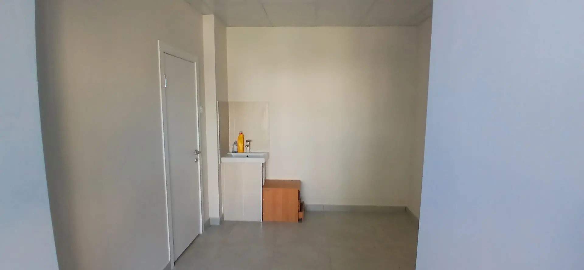 Сдам в аренду офис 10.9 м.кв.