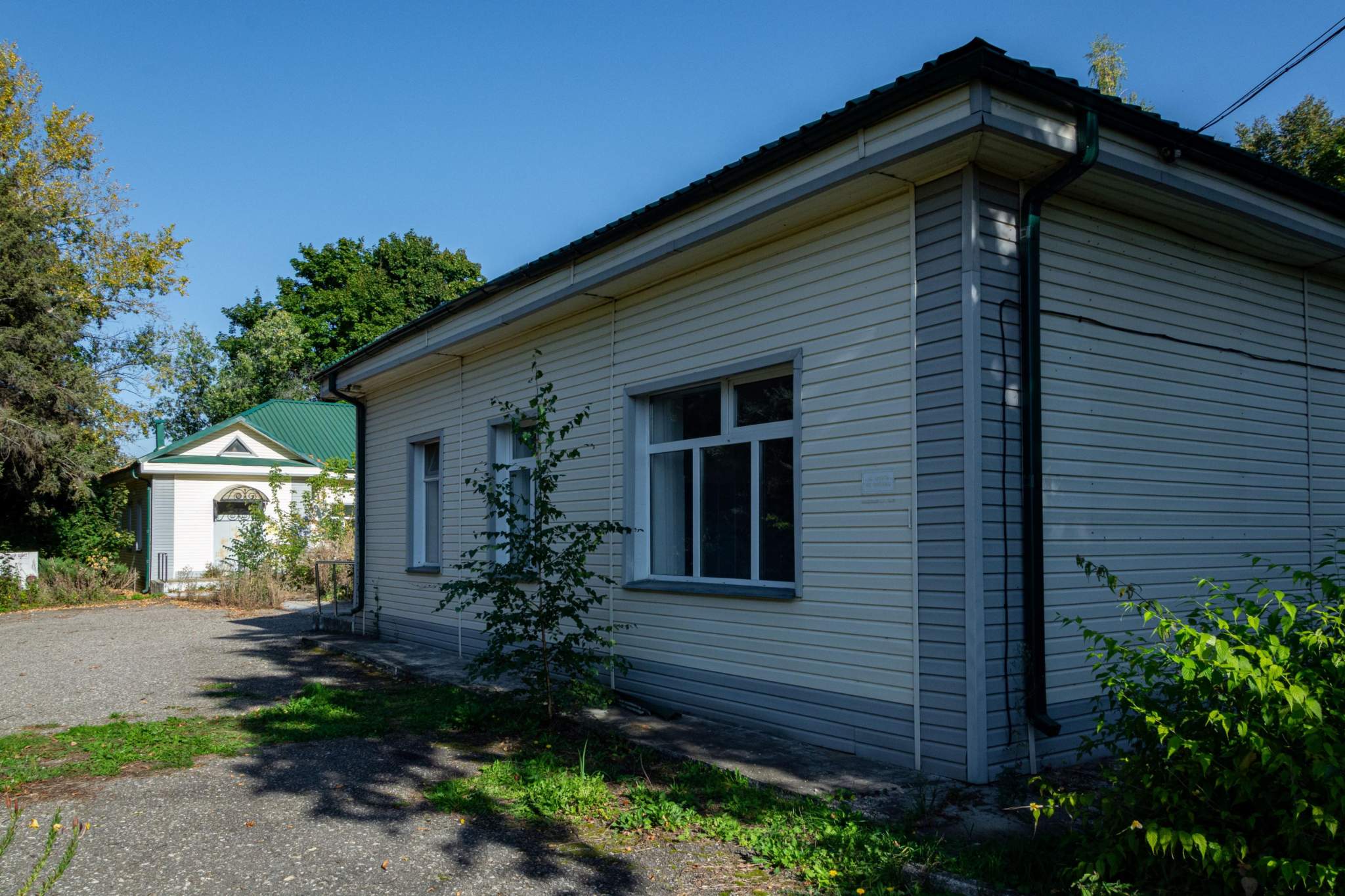 Продам торговое помещение 1022.9 м.кв.