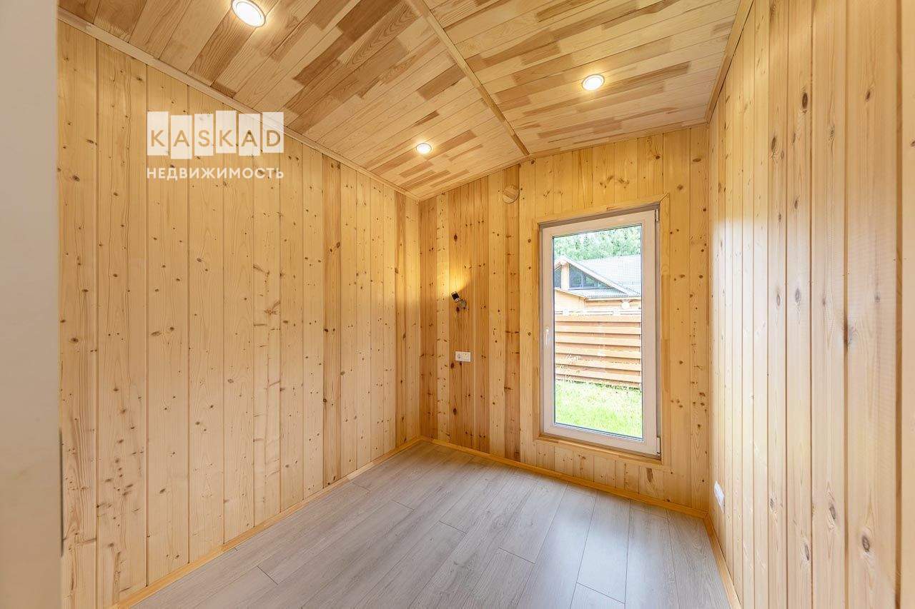 Продам земельный участок 1500 м.кв.