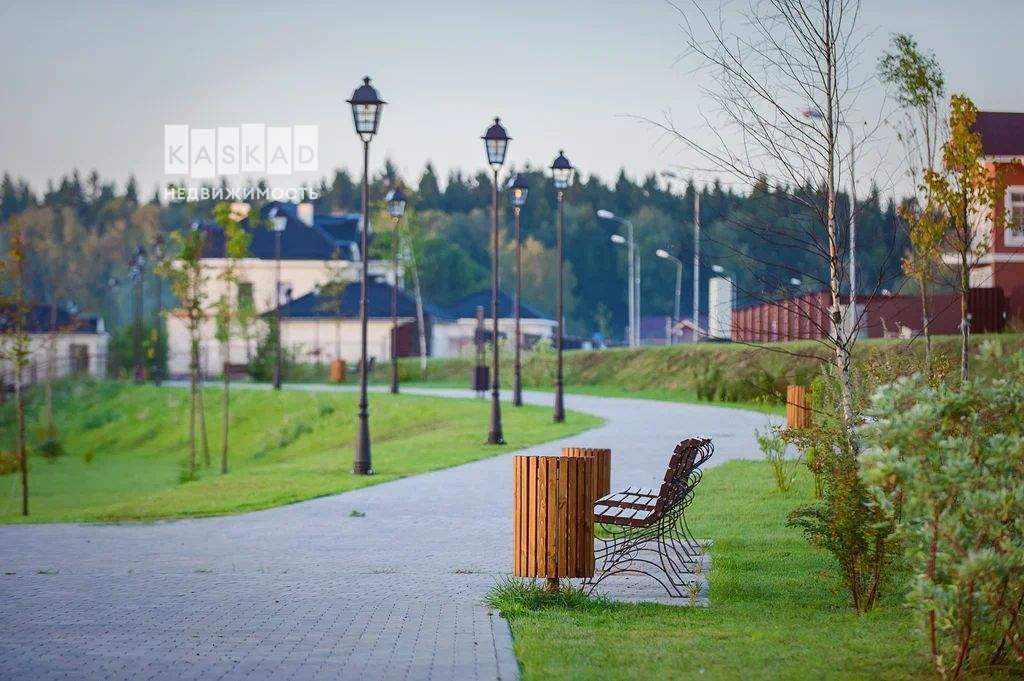 Продам земельный участок 1000 м.кв.