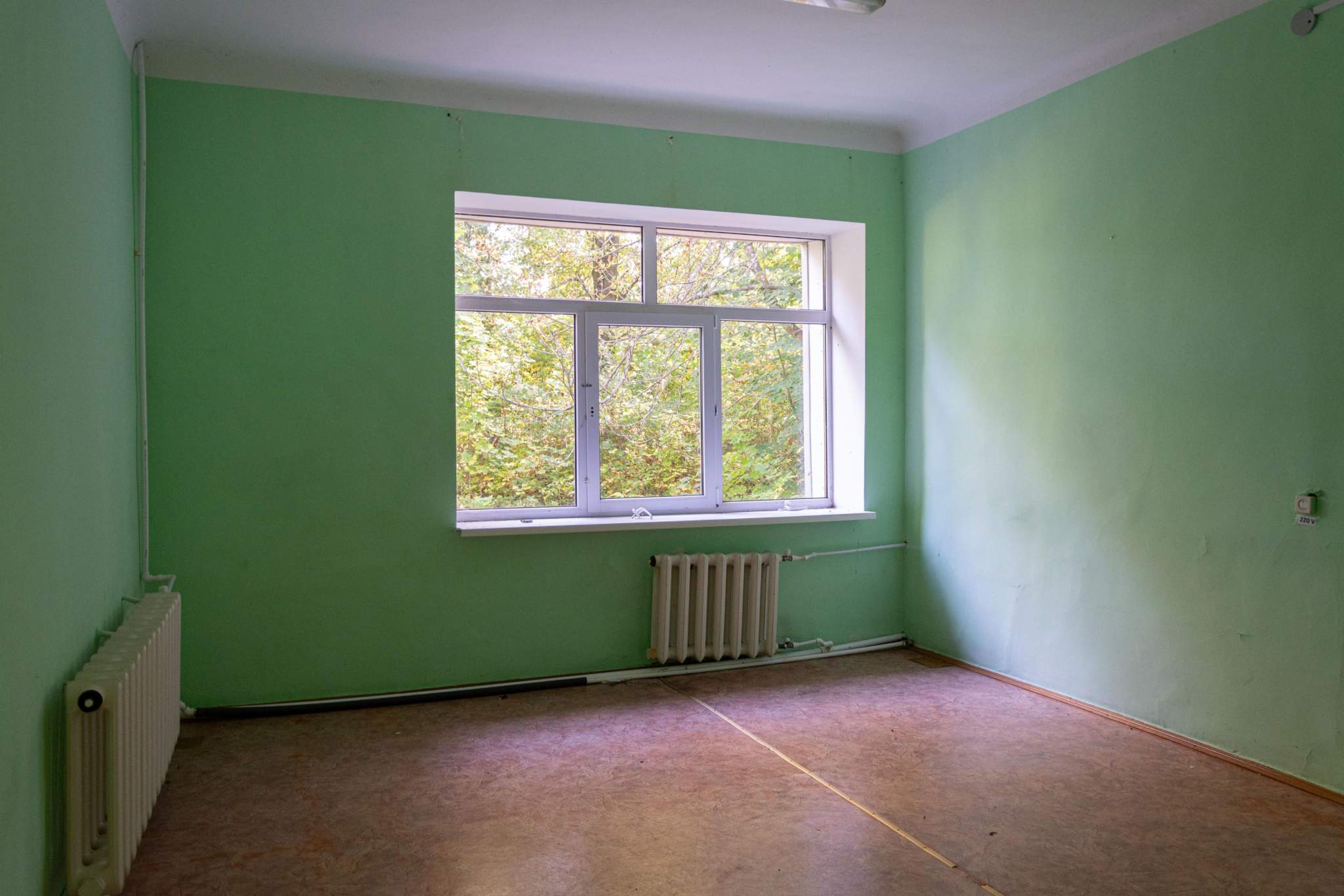 Продам торговое помещение 1022.9 м.кв.
