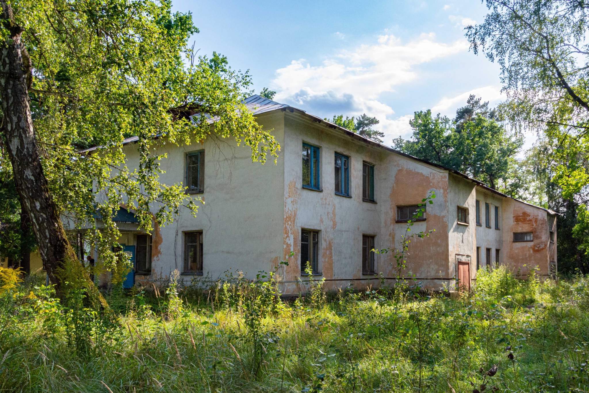Продам торговое помещение 1395.1 м.кв.
