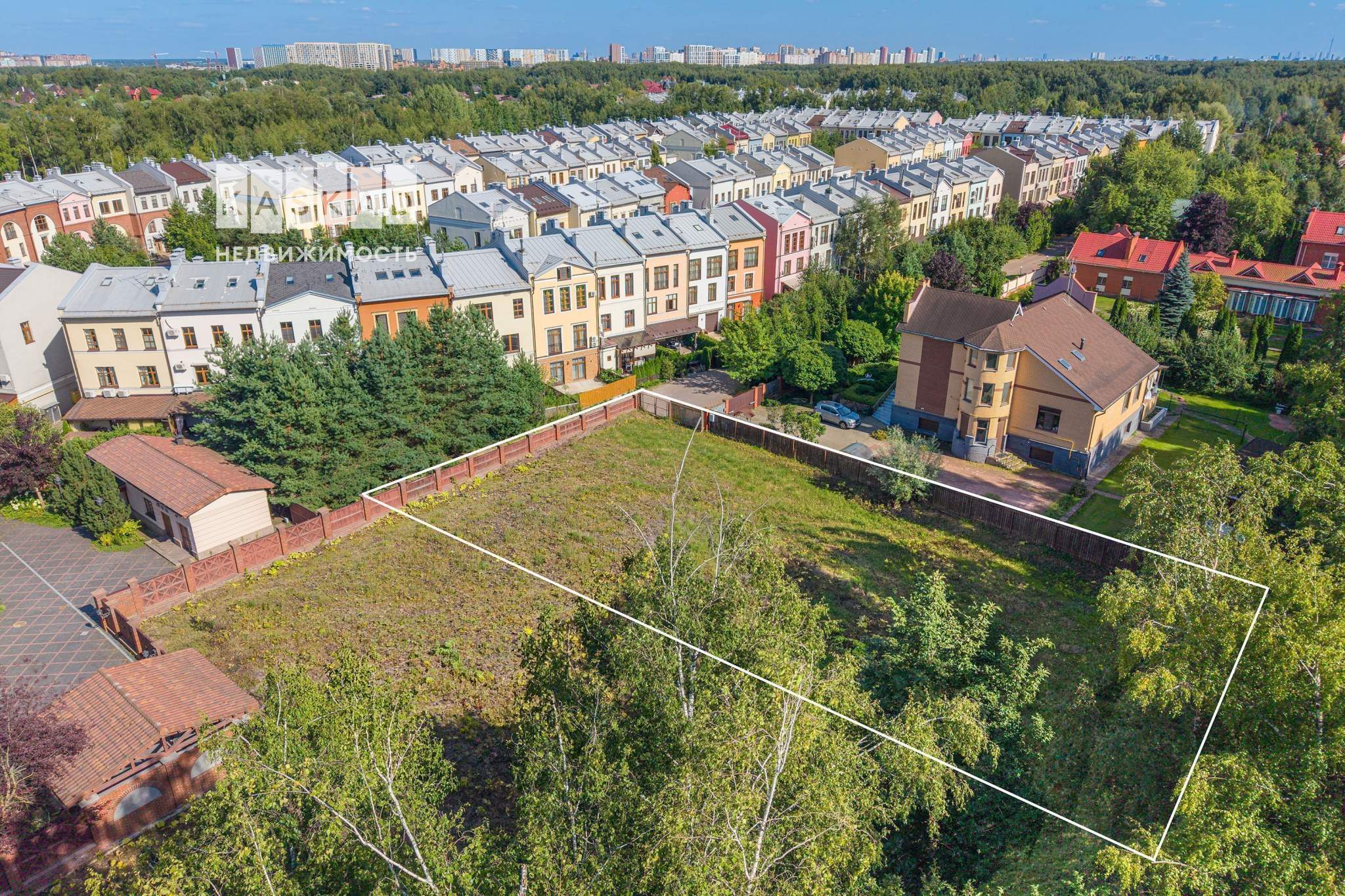 Продам земельный участок 1450 м.кв.