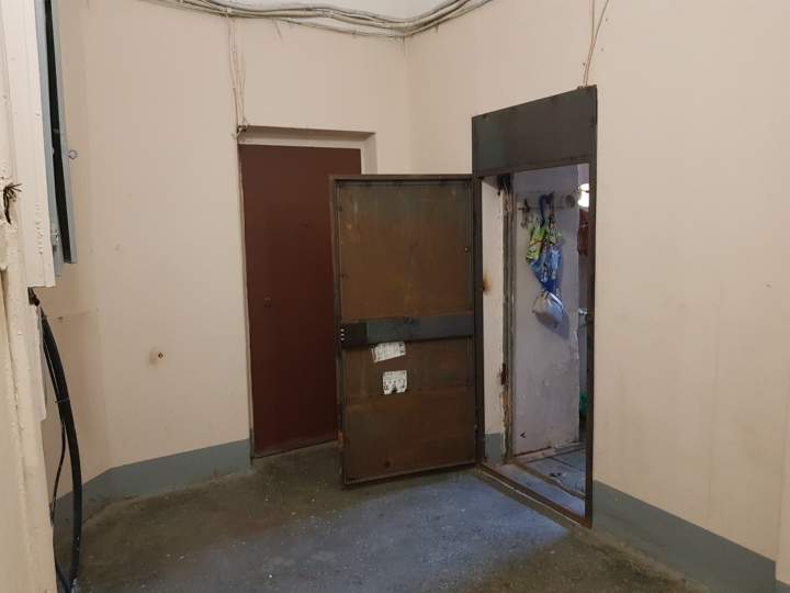Продам офис 10.2 м.кв.