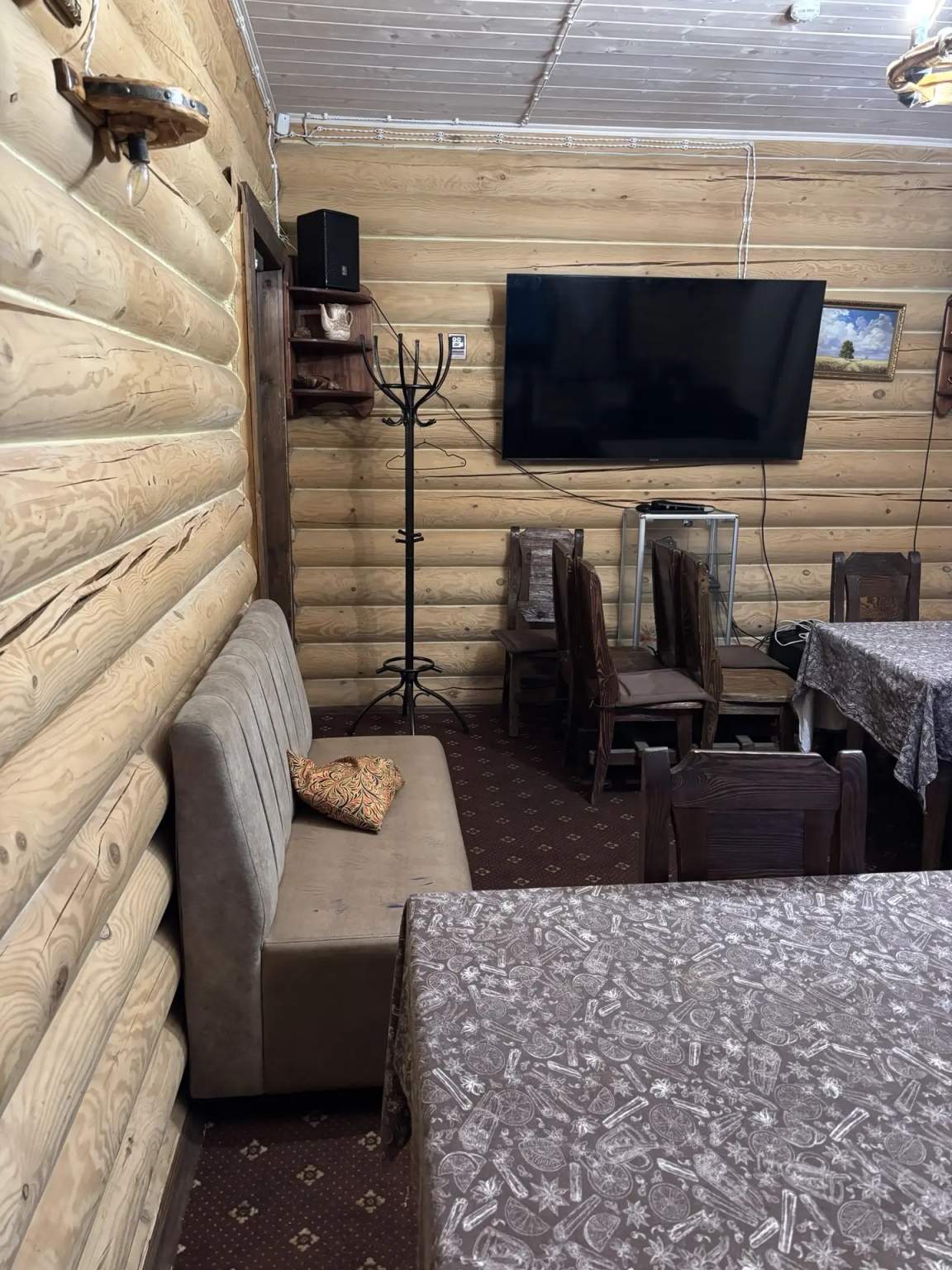 Продам торговое помещение 368.6 м.кв.