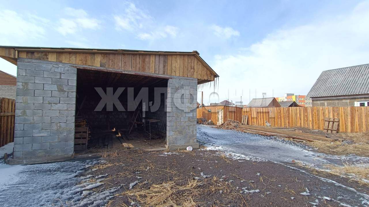 Продам земельный участок 600 м.кв.