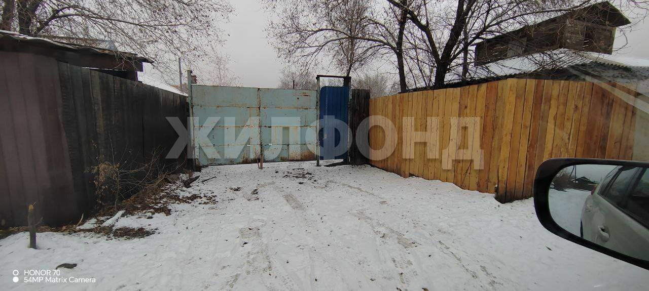Продам земельный участок 800 м.кв.
