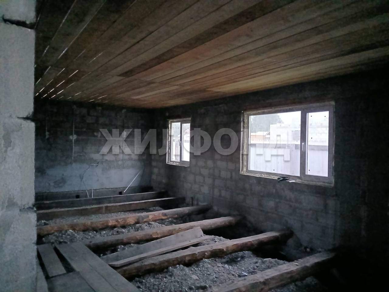 Продам земельный участок 748 м.кв.