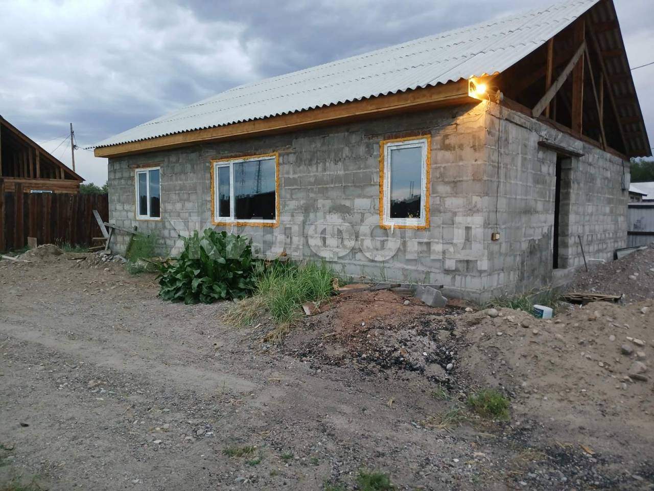 Продам земельный участок 748 м.кв.