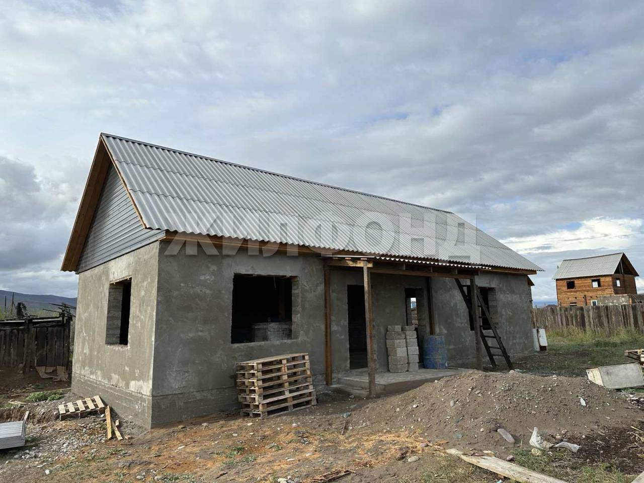 Продам земельный участок 670 м.кв.