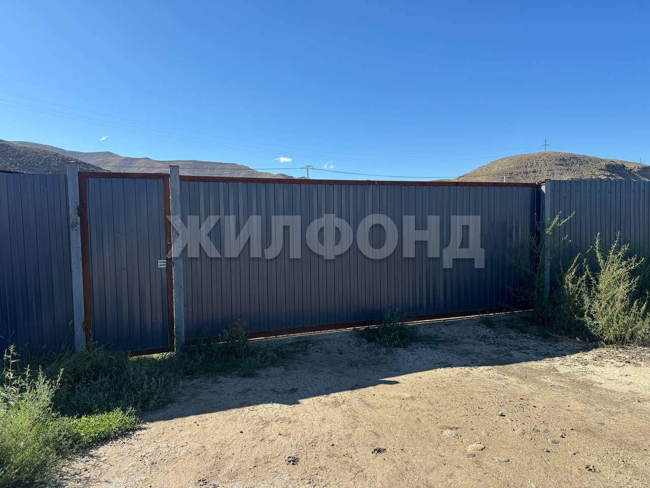 Продам земельный участок 1000 м.кв.