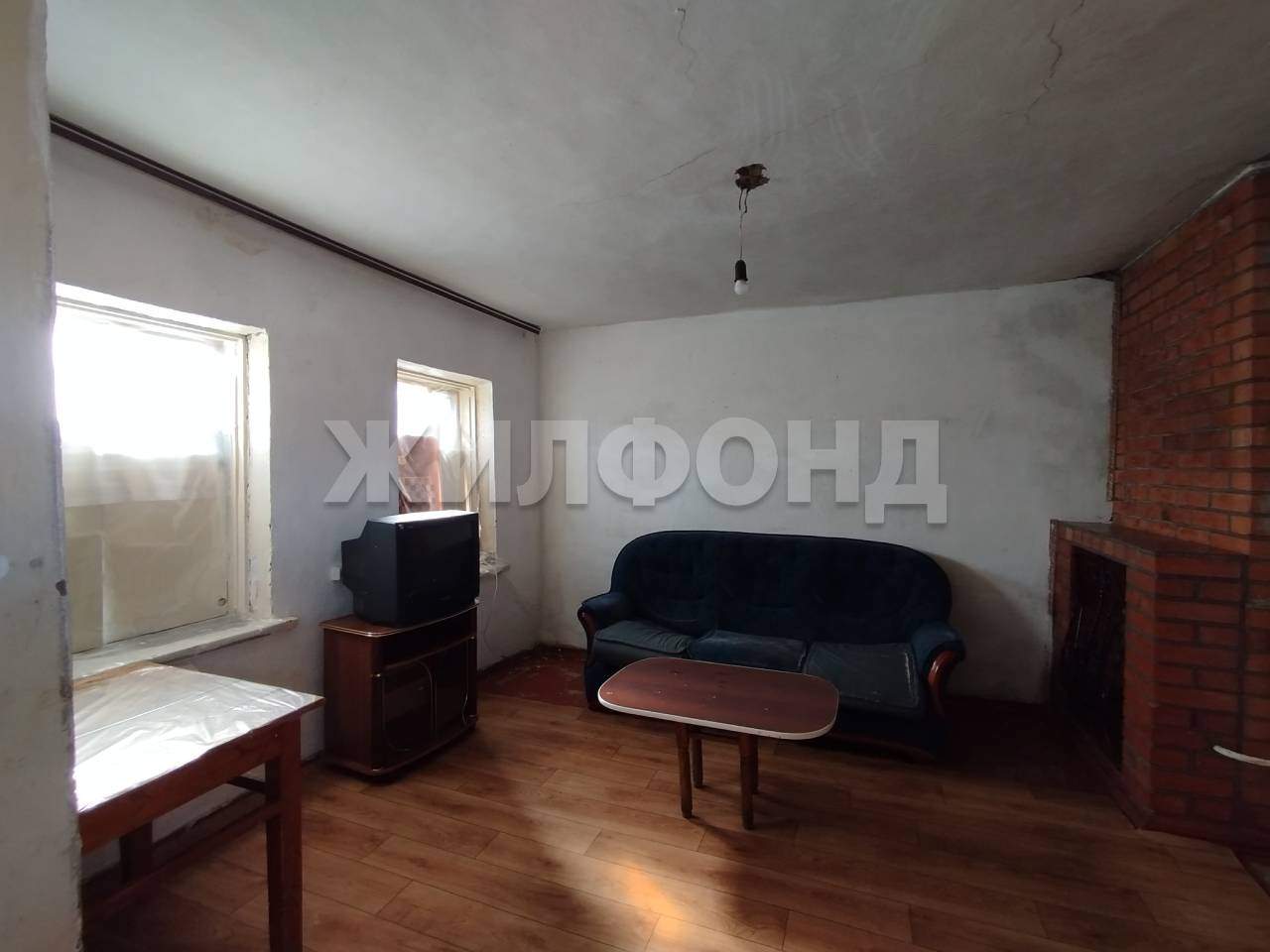Продам земельный участок 700 м.кв.