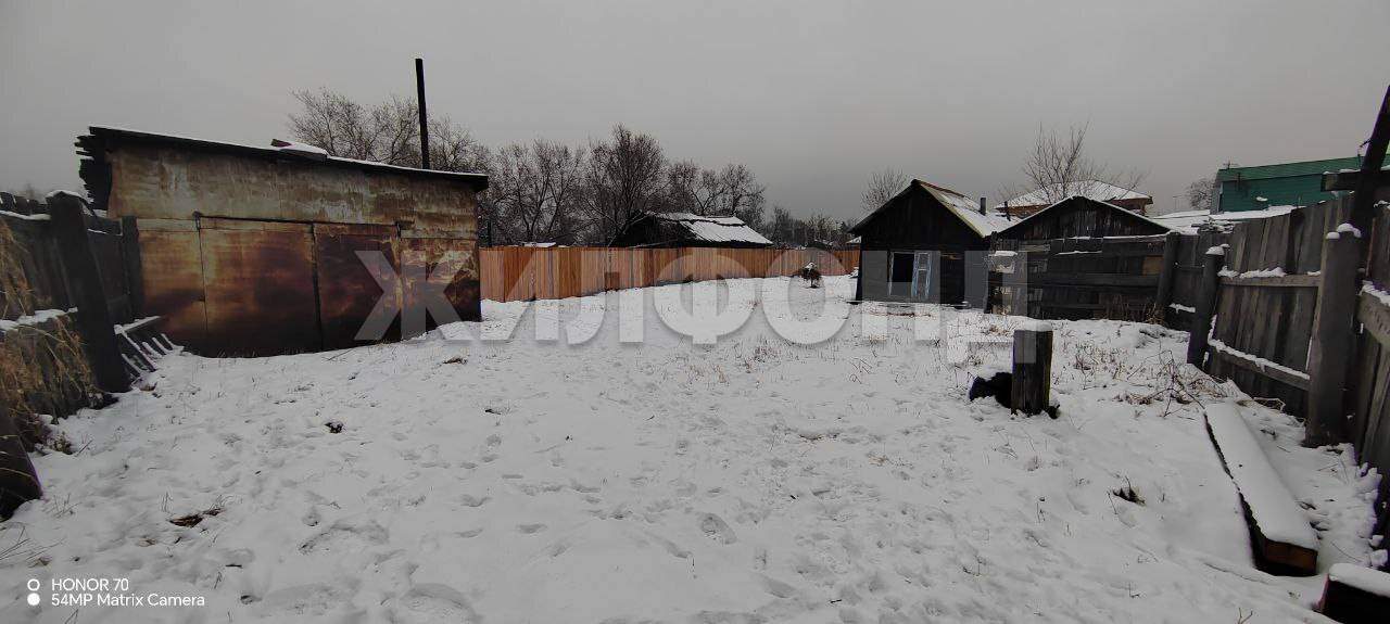 Продам земельный участок 800 м.кв.