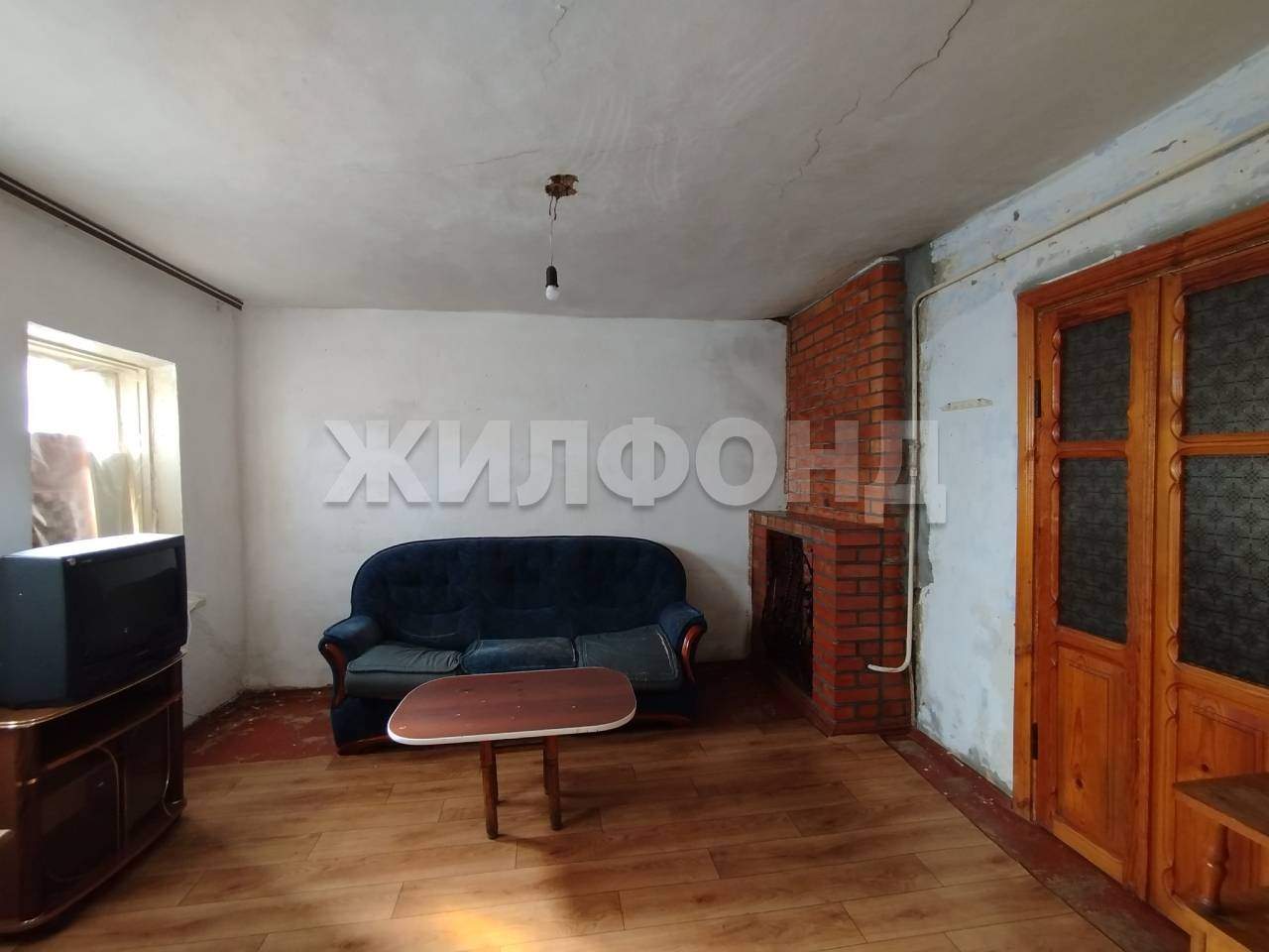 Продам земельный участок 700 м.кв.