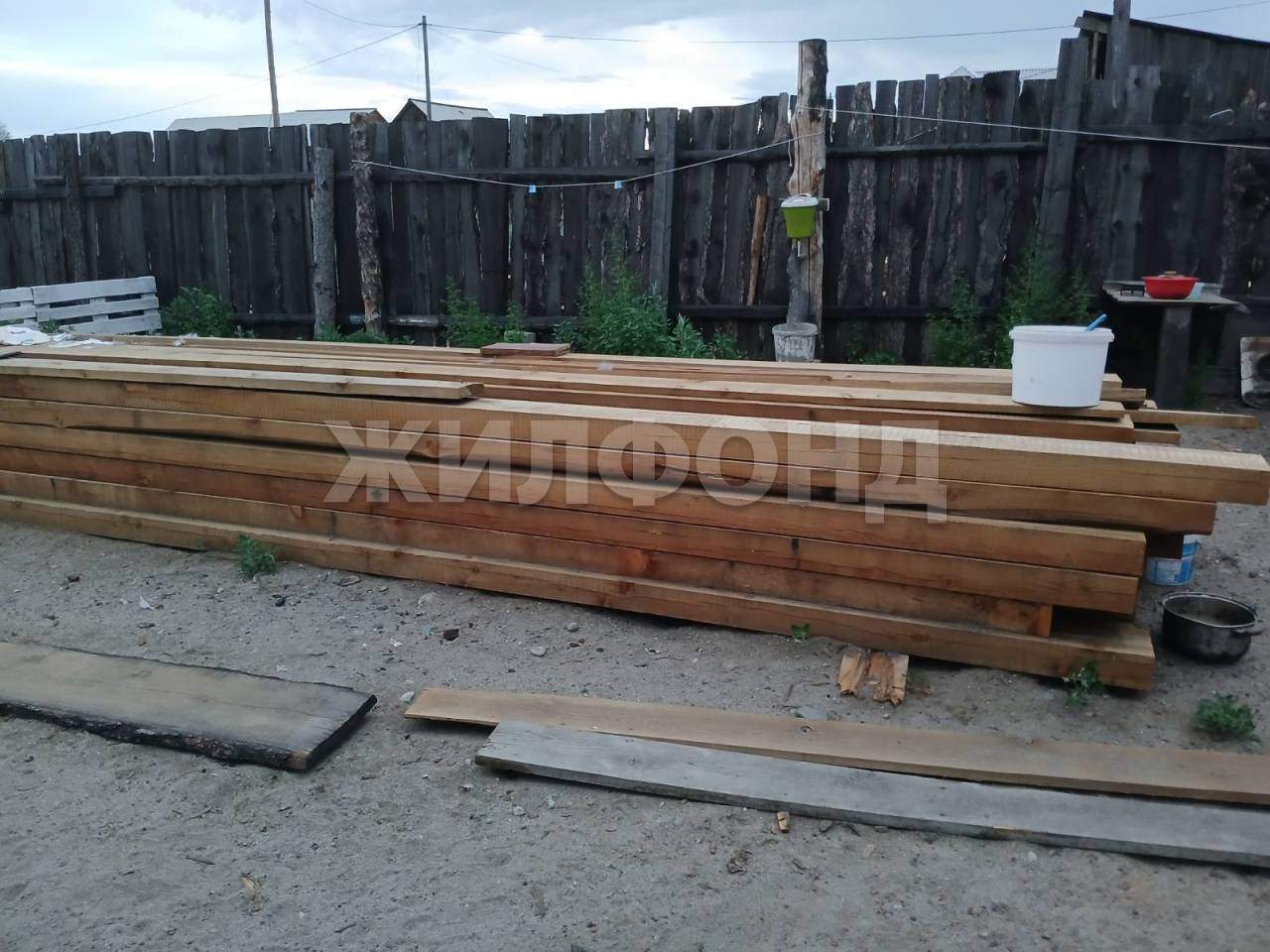 Продам земельный участок 748 м.кв.