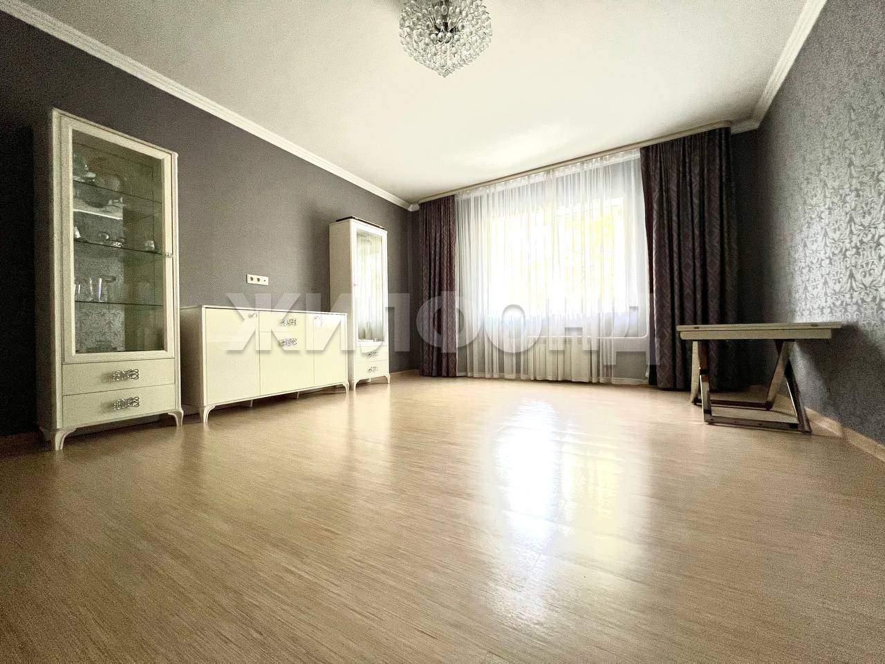 Квартира на продажу в Иркутске, Безбокова улица, 1а фото №1