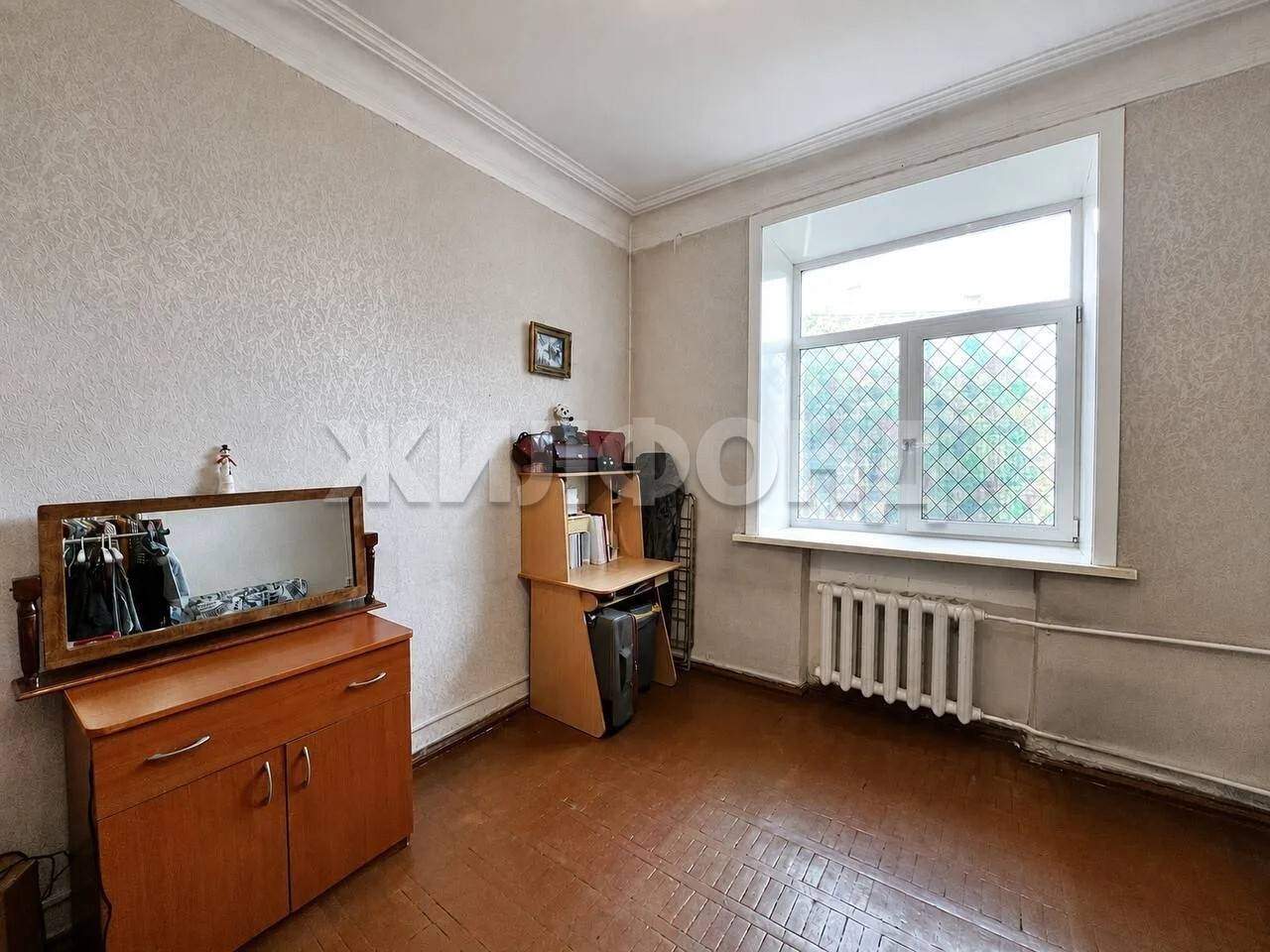 Комната на продажу в Иркутске, Авиастроителей улица, 32 фото №2