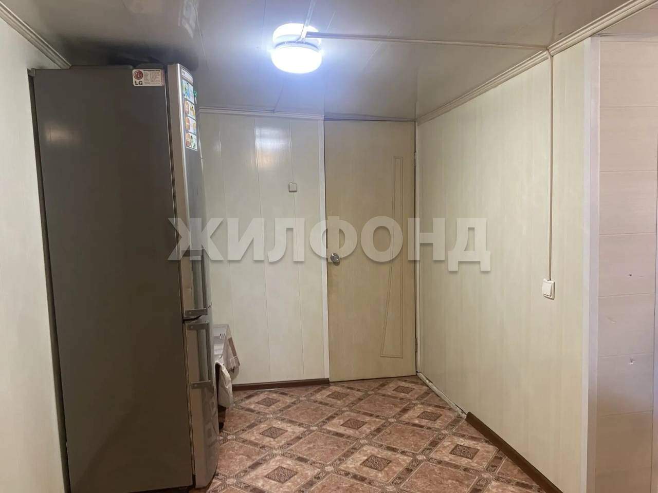 Продам земельный участок 950 м.кв.