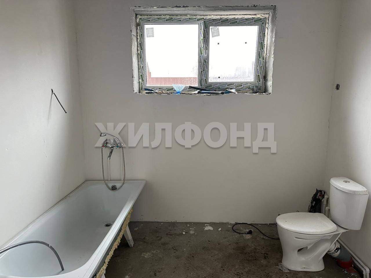 Продам земельный участок 1000 м.кв.