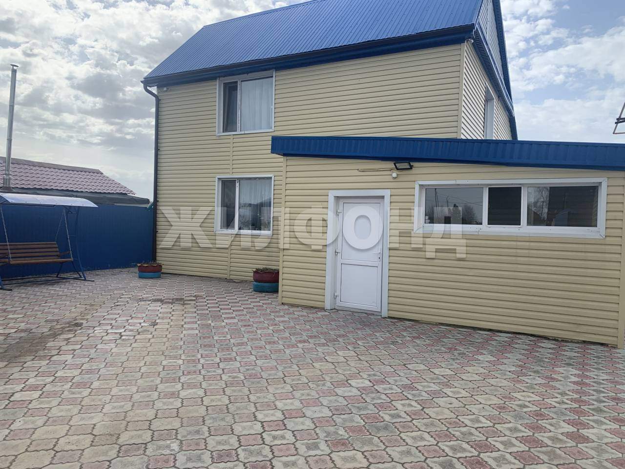 Дом на продажу в Нефтеюганске, 3-й микрорайон, 7 фото №1