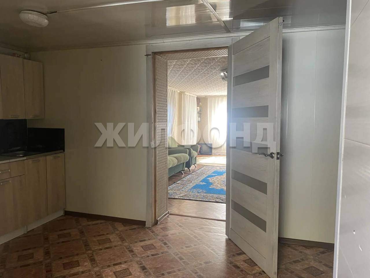 Продам земельный участок 950 м.кв.