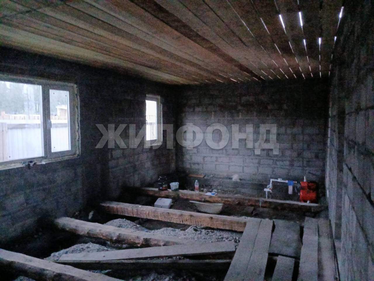 Продам земельный участок 748 м.кв.