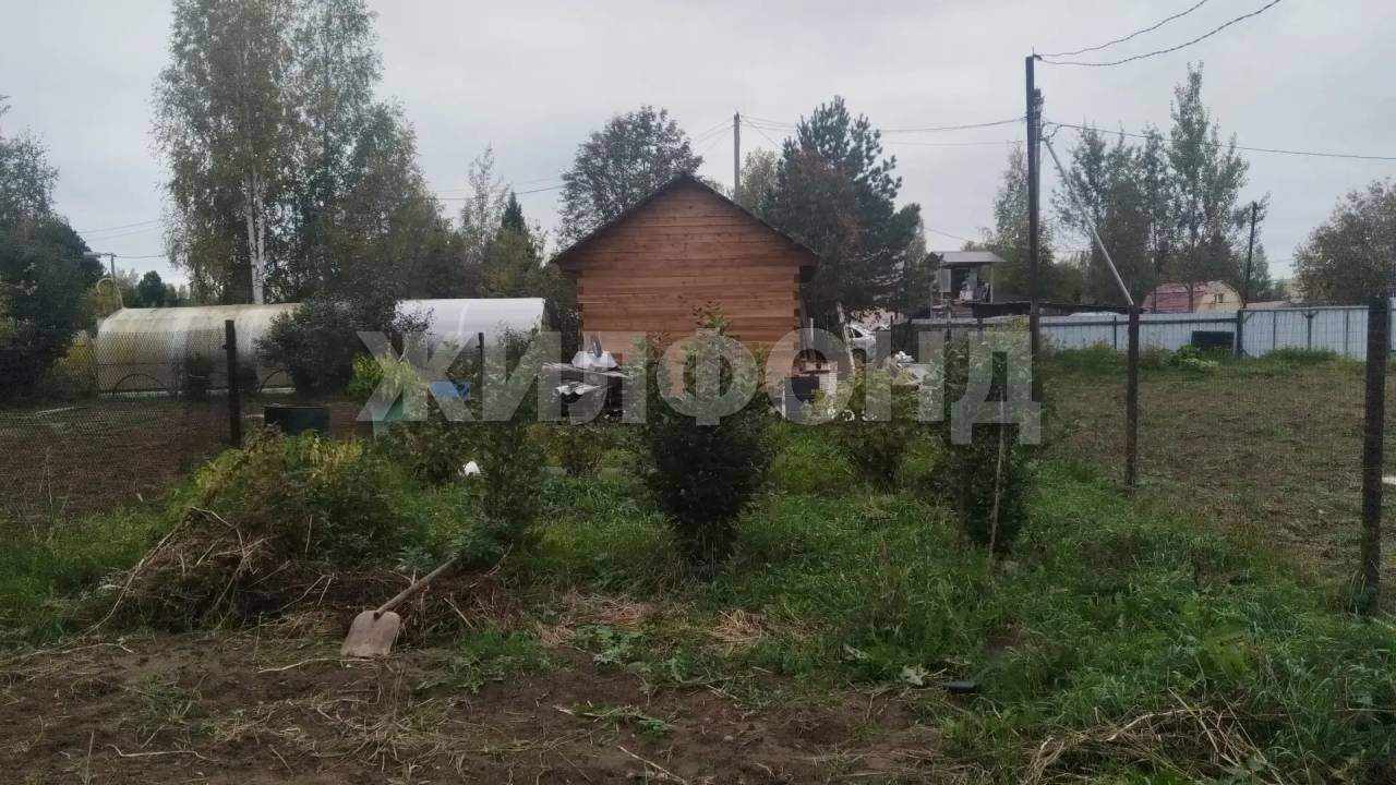 Продам земельный участок 400 м.кв.