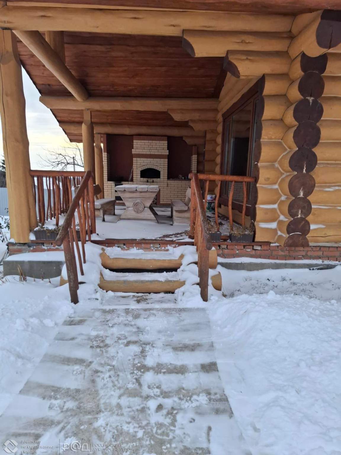 Продам торговое помещение 2329.9 м.кв.