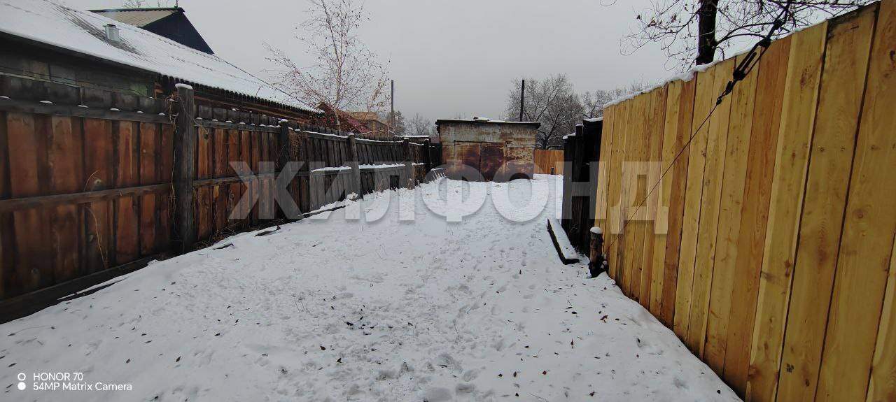 Продам земельный участок 800 м.кв.