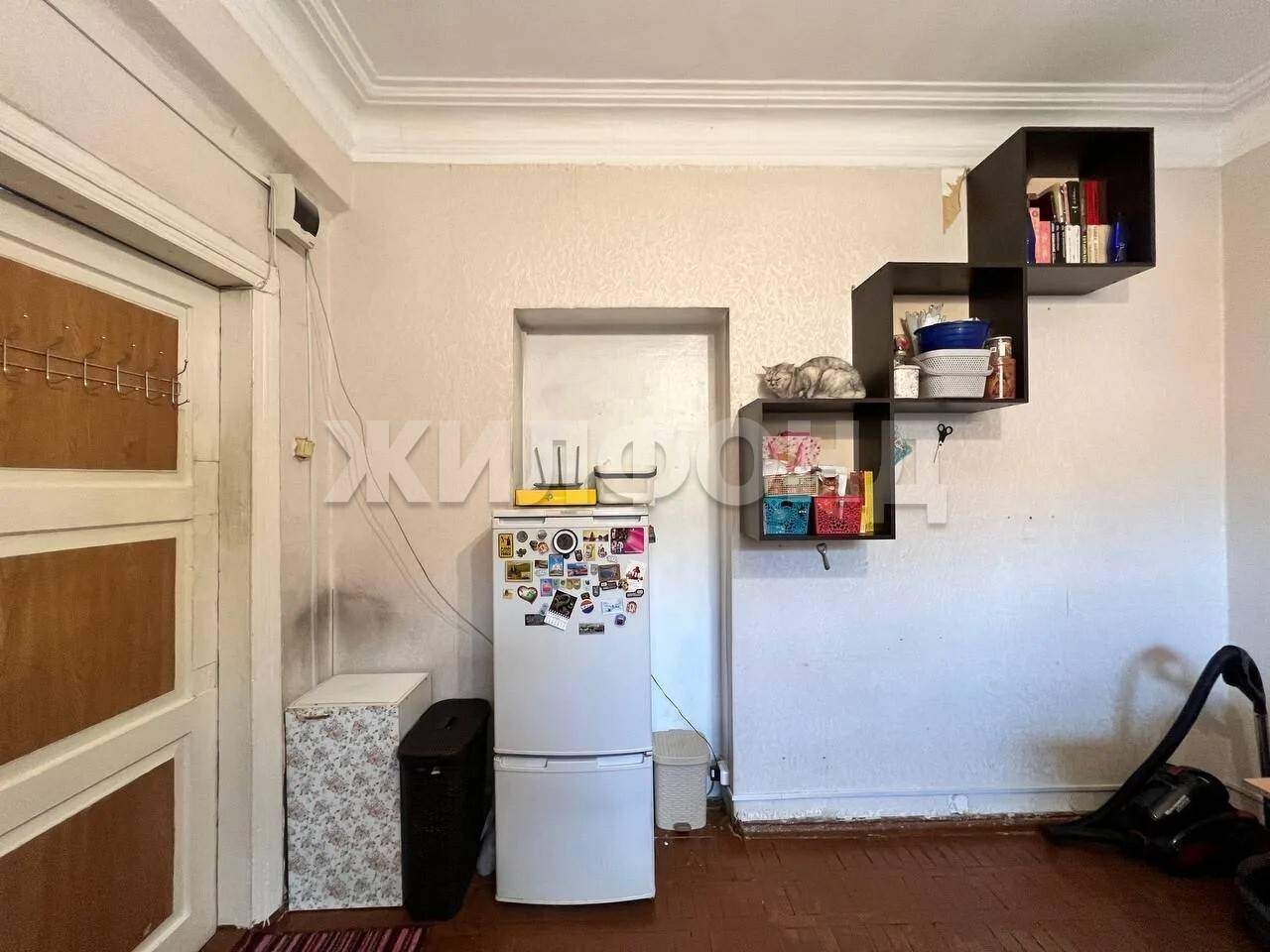 Комната на продажу в Иркутске, Авиастроителей улица, 32 фото №3