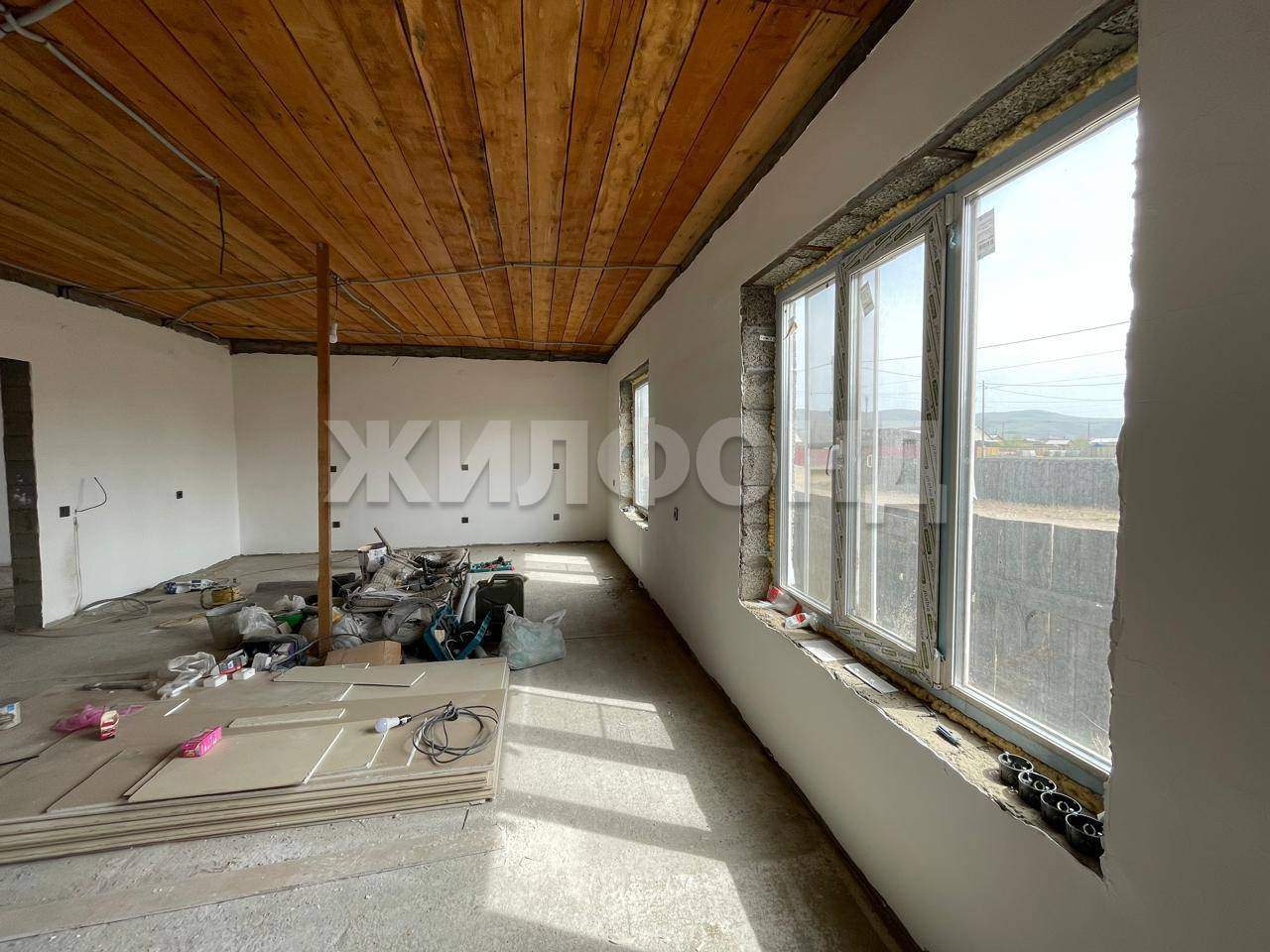Продам земельный участок 1200 м.кв.