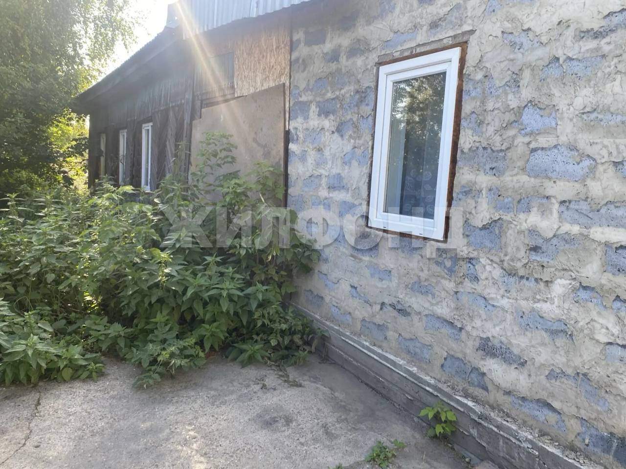 Продам земельный участок 950 м.кв.