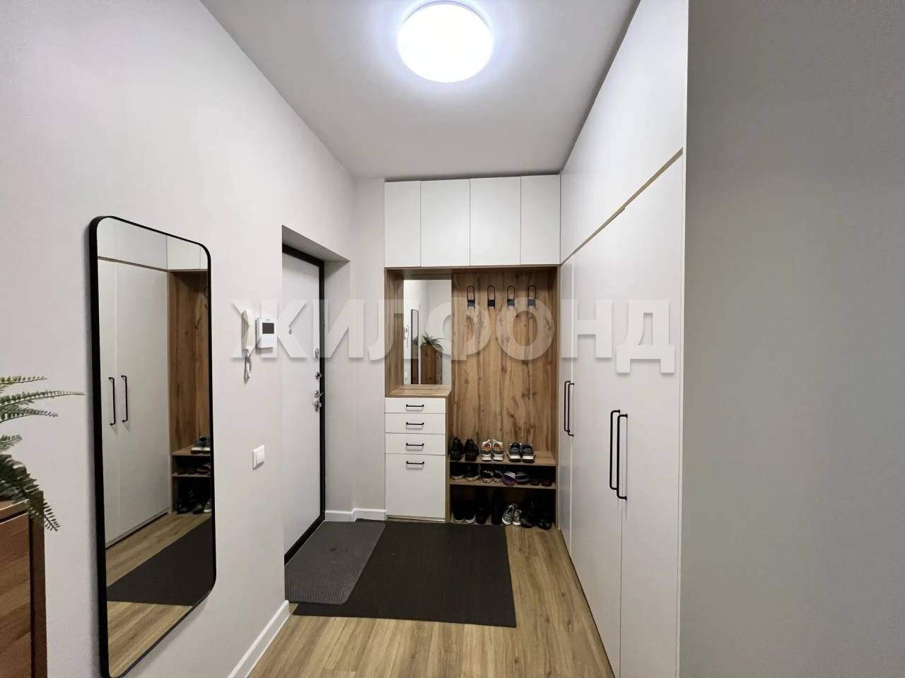 Квартира на продажу в Иркутске, Советская площадь, 6-я фото №0