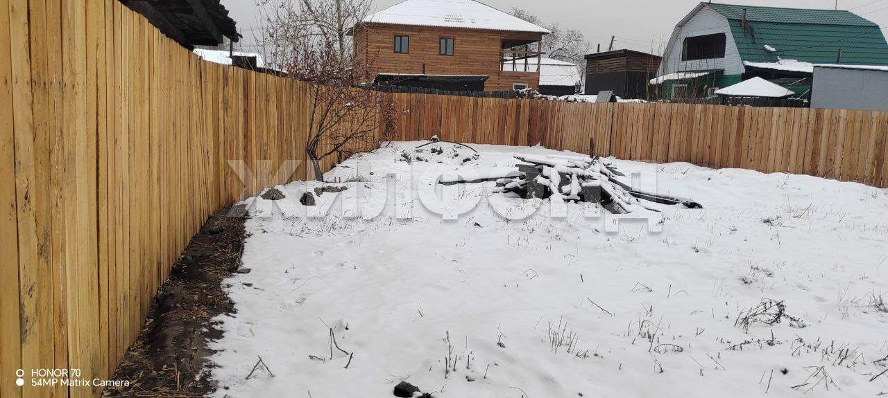 Продам земельный участок 800 м.кв.